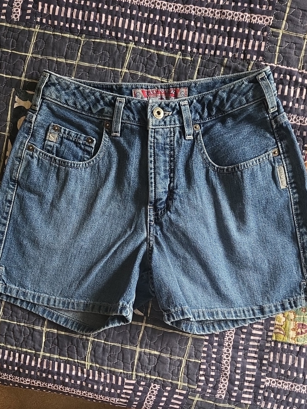 Silver Jeans Denim Vintage Shorts, Size 28